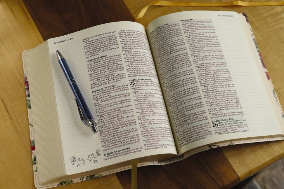 HarperCollins Christian Publishing - NASB Artisan Collection Bible, Leathersoft, Almond Floral