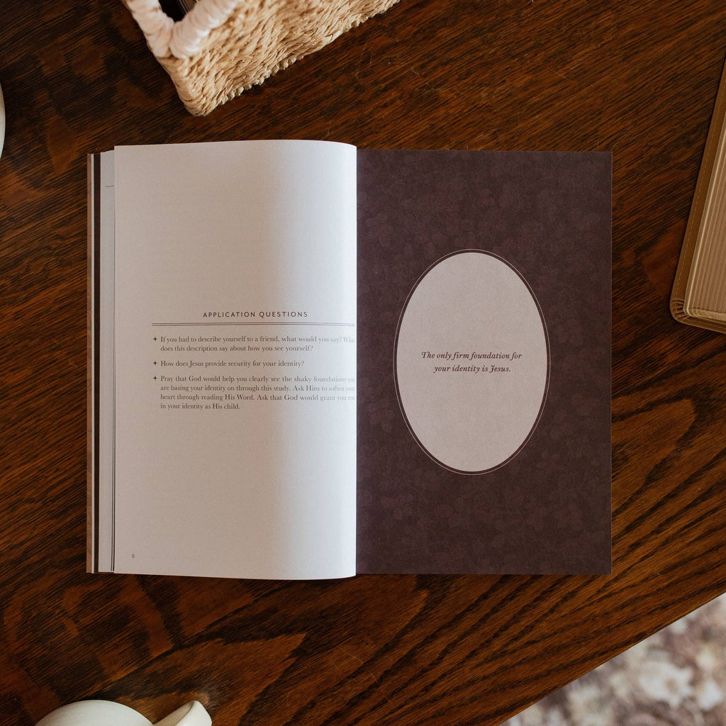 The Daily Grace Co - Flourishing in Motherhood | Hardcover Bible Study