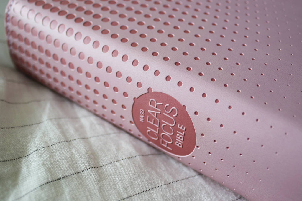 HarperCollins Christian Publishing - NASB, Clear Focus Bible, Leathersoft, Pink