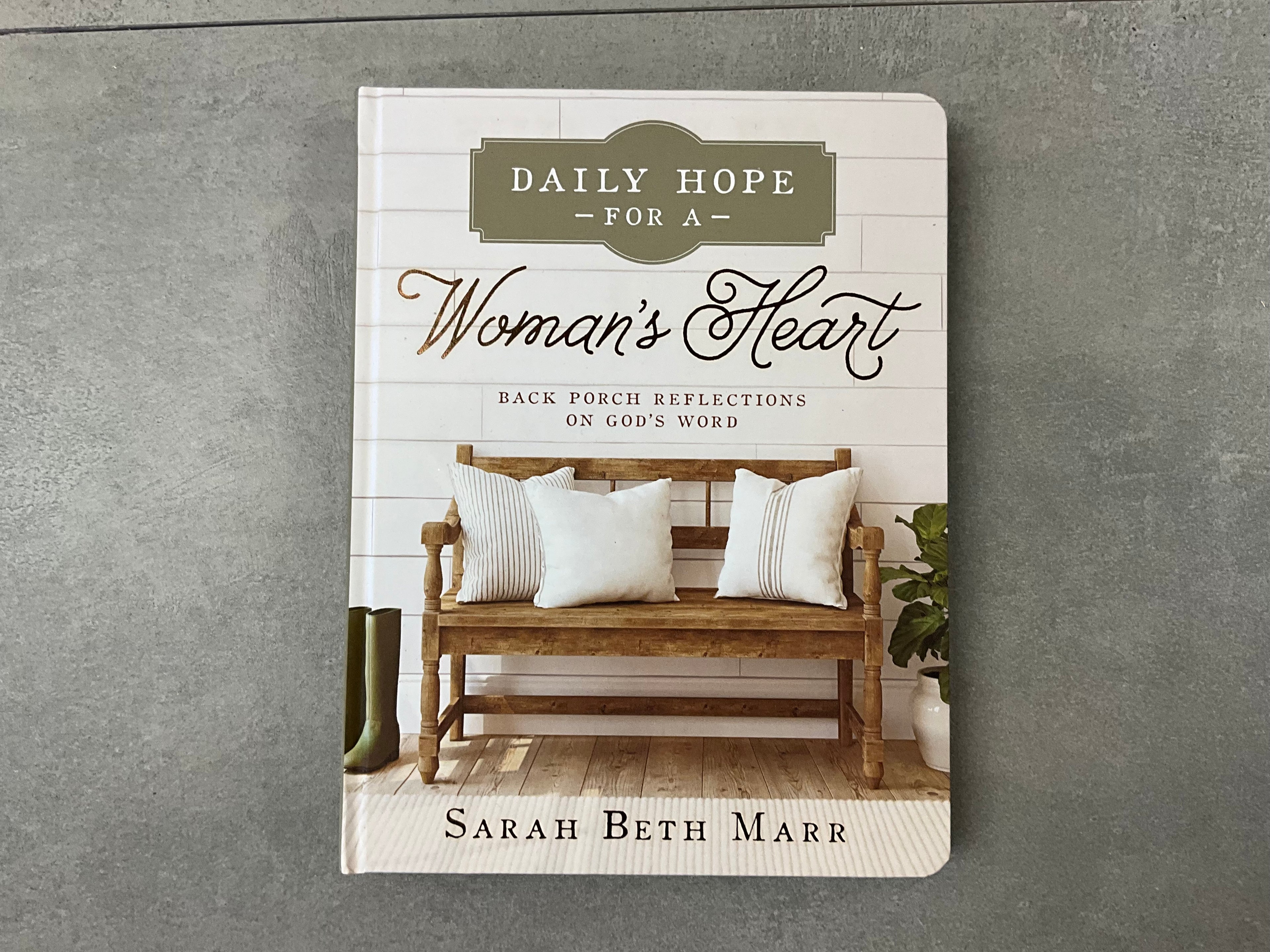 Devotional Daily Hope for Women