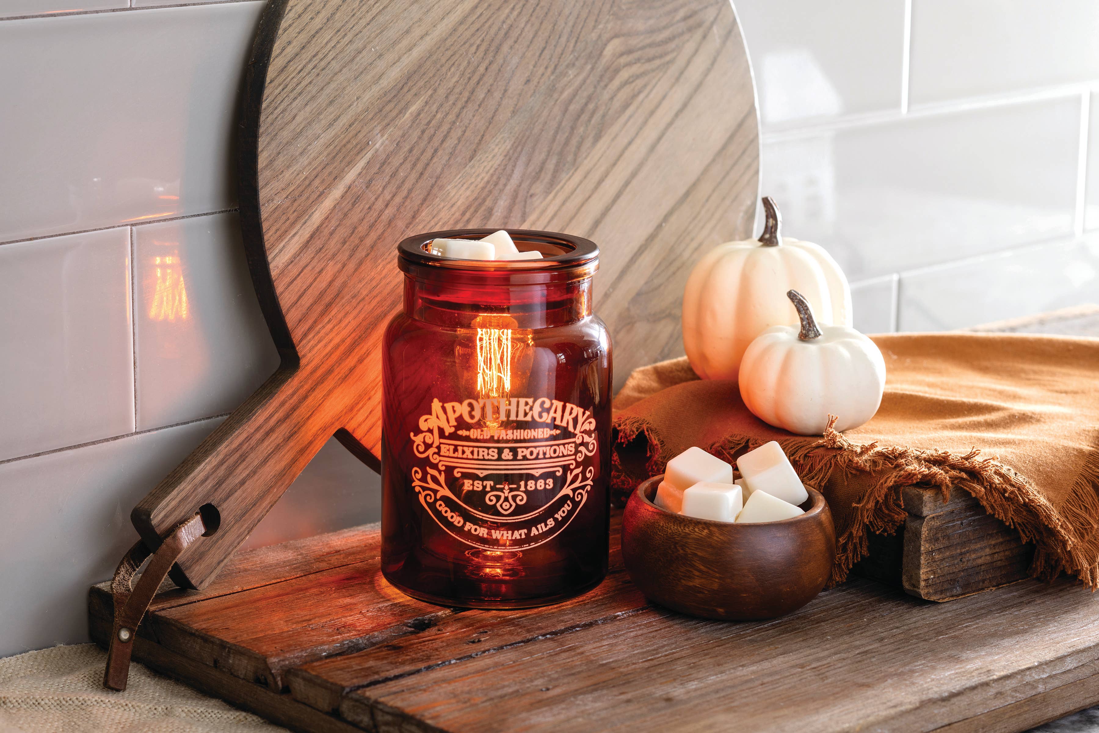 Candle Warmers Etc. - Apothecary Illumination Fragrance Warmer